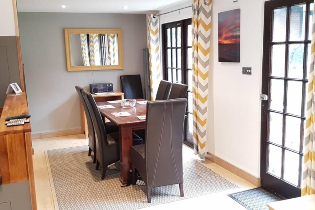 20 Tudor Court " Four Star Aa Accommodation" 헤일 외부 사진