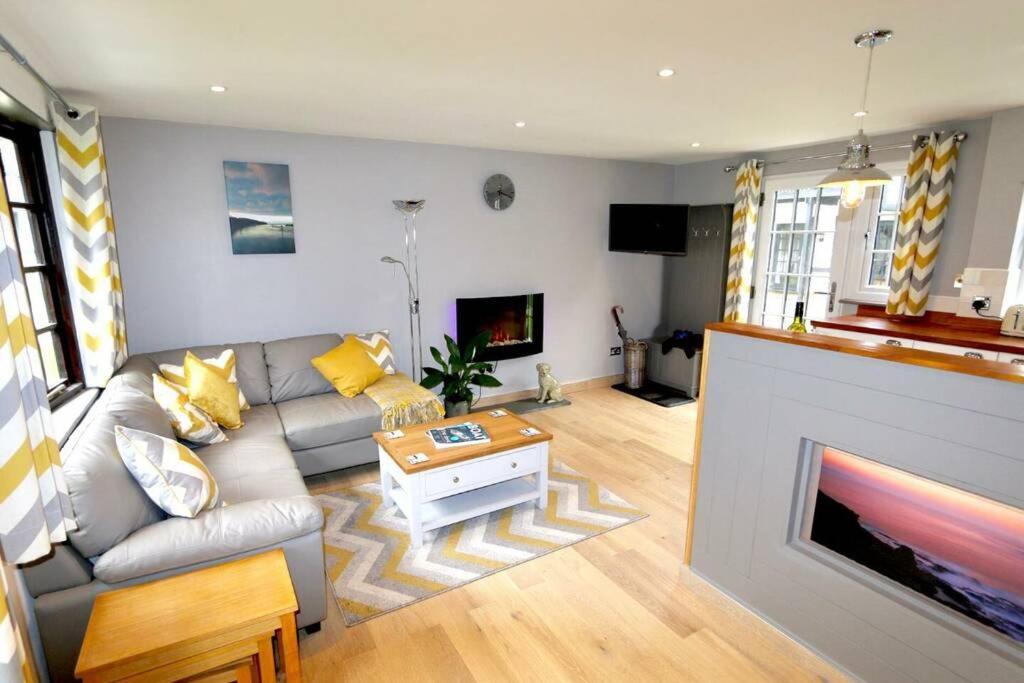 20 Tudor Court " Four Star Aa Accommodation" 헤일 외부 사진